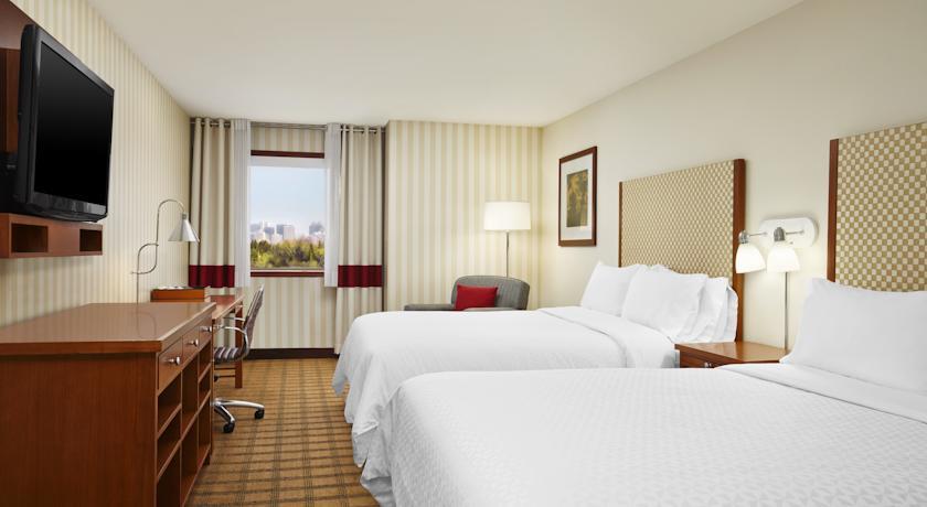 Four Points by Sheraton Edmonton South