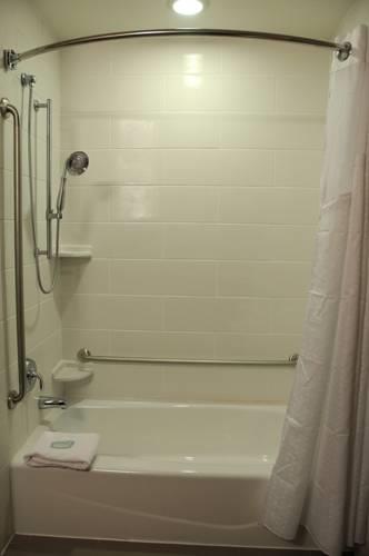 Отель Holiday Inn Express Hotel & Suites Bonnyville