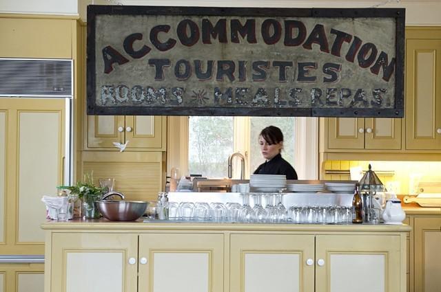 Отель Almonte Riverside Inn & Kitchen