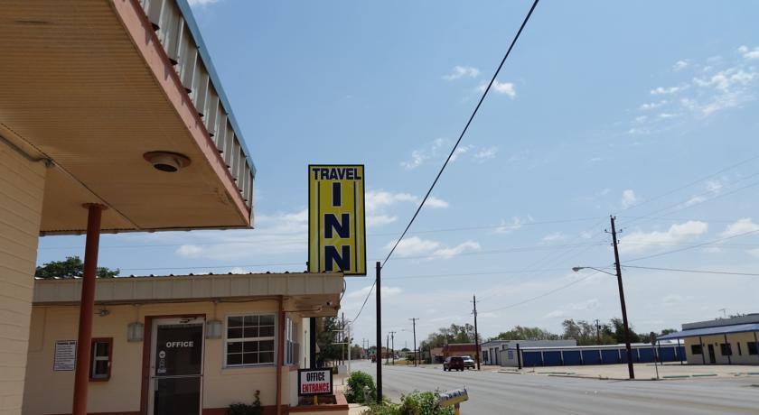 Отель Travel Inn Snyder
