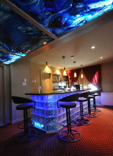 Отель Motel Express Mirabel