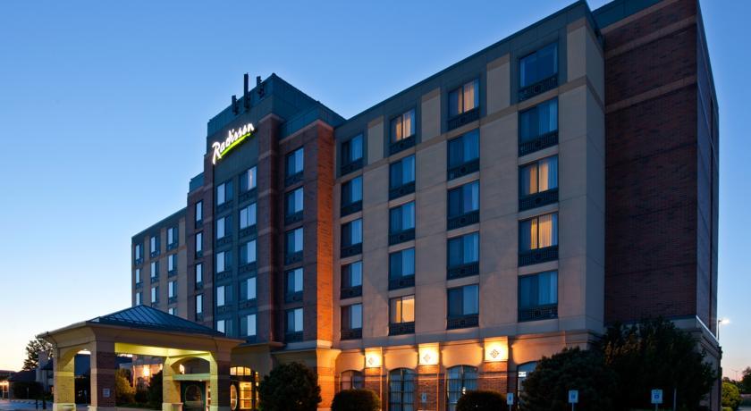 Отель Radisson Hotel & Conference Ctr Kenosha