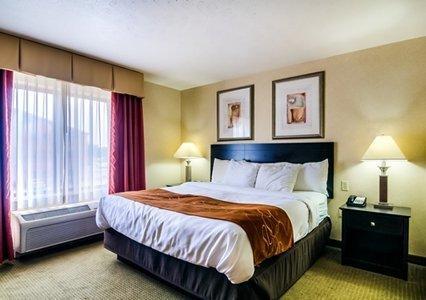 Отель Comfort Suites Merrillville