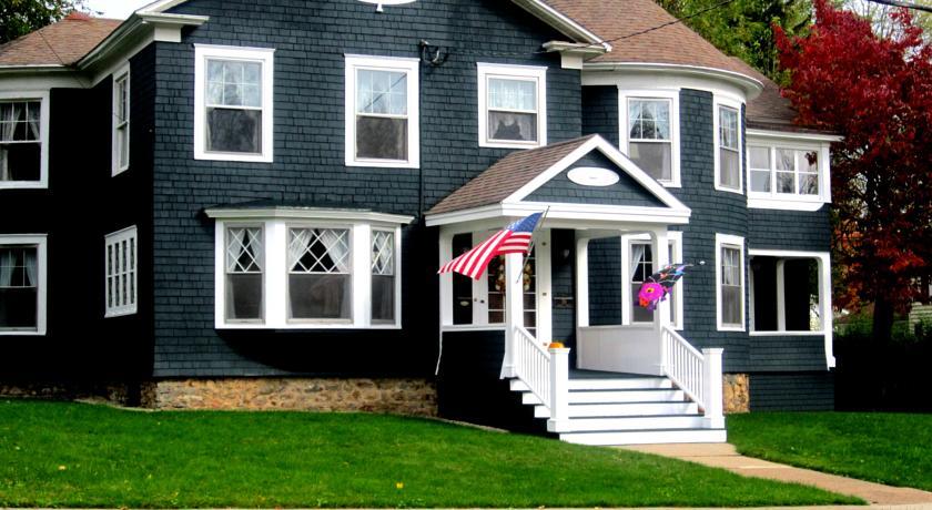Мини-отель Baldwinsville Bed and Breakfast