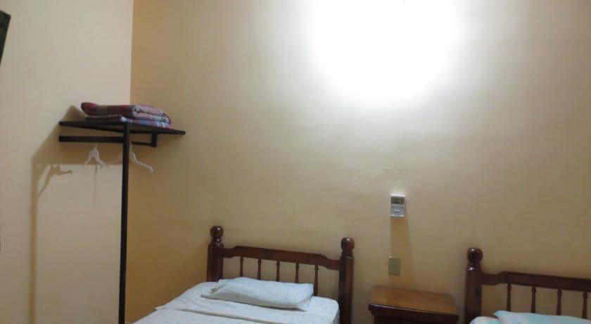 Отель Hotel Tanos