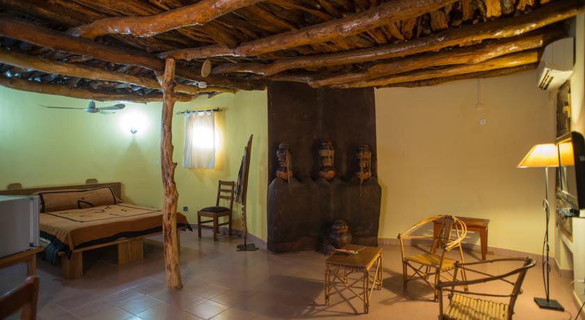 Отель Le Grand Calao