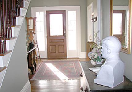 Мини-отель Evangeline Inn B&B