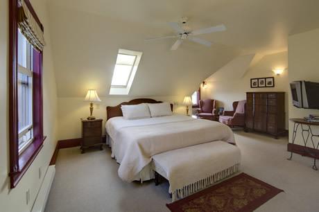 Гостевой дом Spinnaker Inn