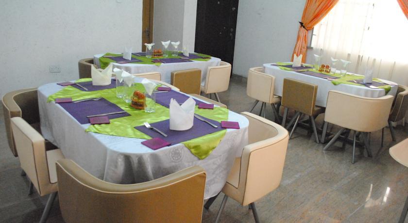 Отель Figlos Hotel And Suites