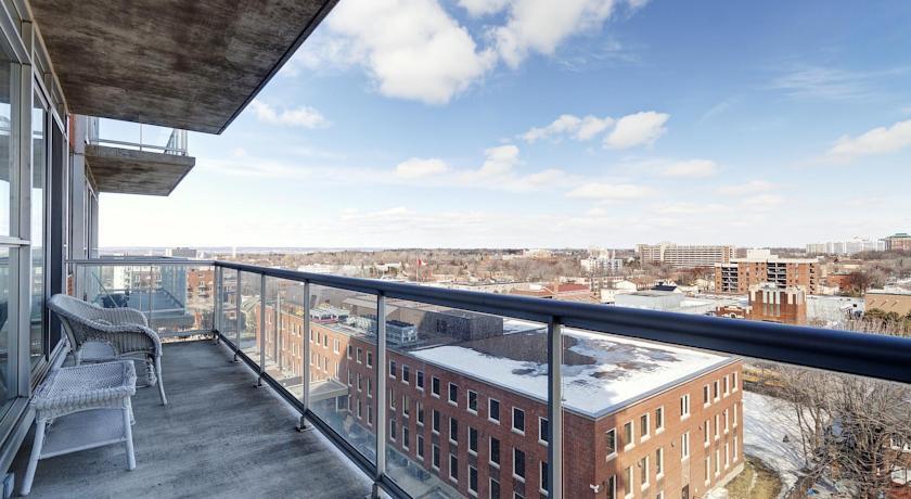 Dahome Apartment Suite