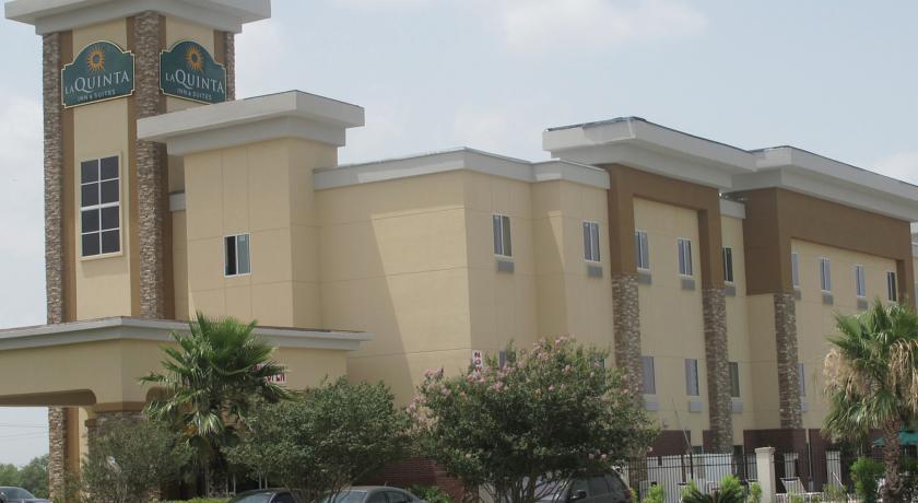 Отель La Quinta Inn & Suites Mathis