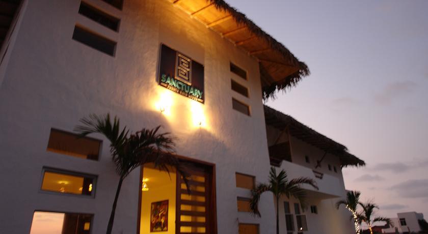 Отель Sanctuary Puerto Cayo Lodge