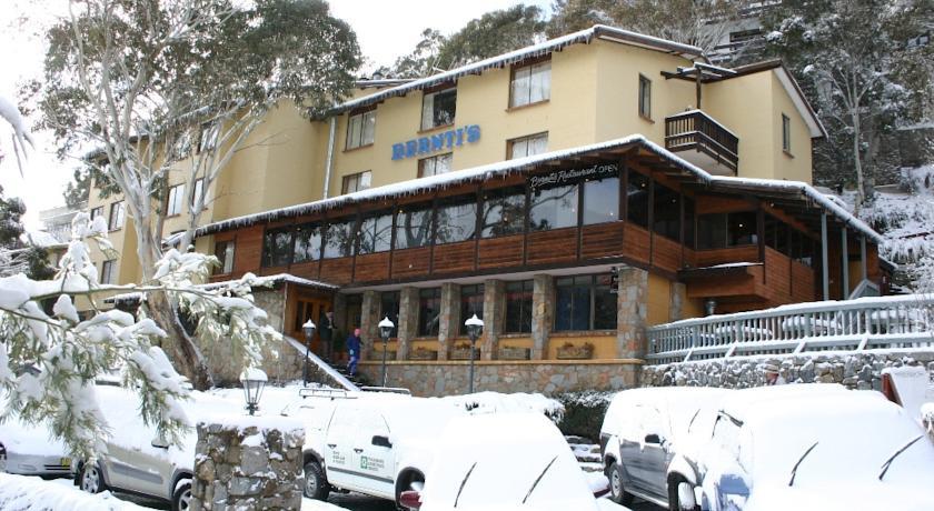 Отель Bernti's Mountain Inn