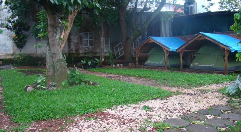 Отель El Patio Hostal & Camping