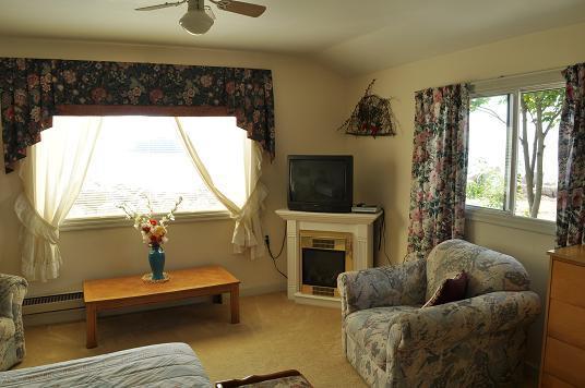 Отель Bay Breeze Cottages