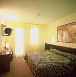 Отель Hotel Crystal