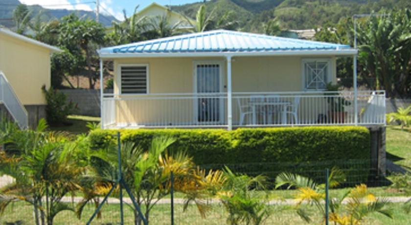 Апартаменты Les Bungalows du Mont-Auban