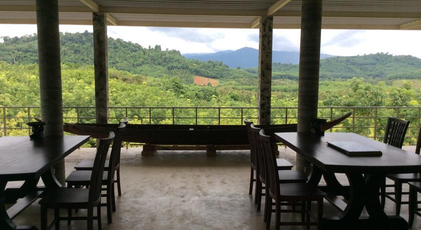 Отель J & B Tammachat Green Home stay