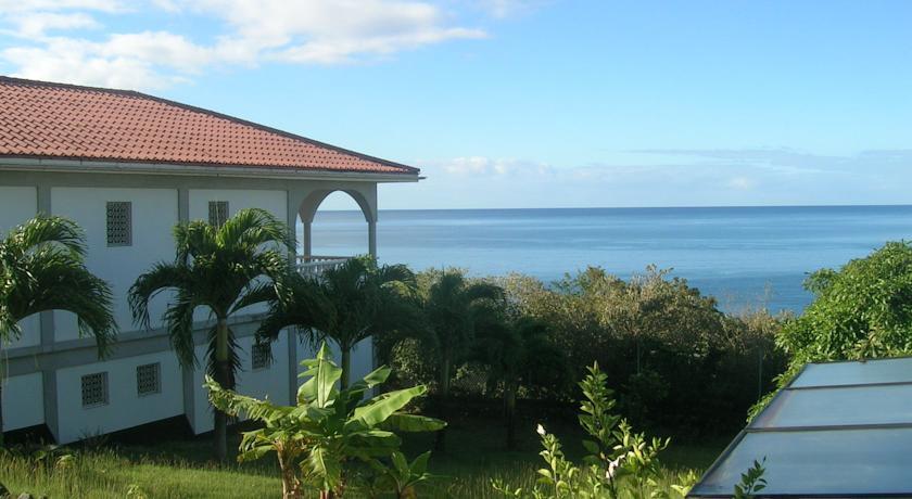 Апартаменты Caribbean Sea View Holiday Apartments