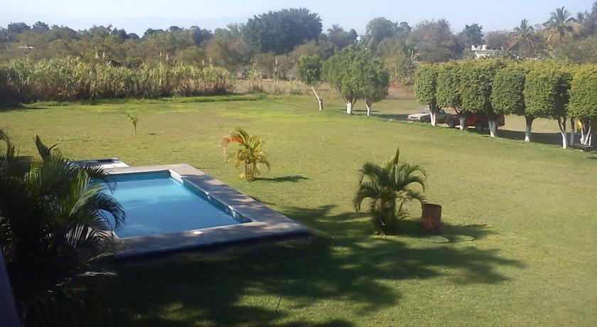 Отель Hotel Villas el Paraiso