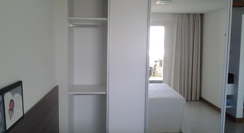 Apartamento Mobiliado Frente ao Mar