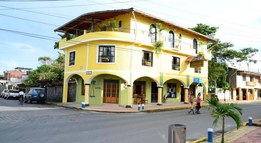 Отель Hostal Las Palmas