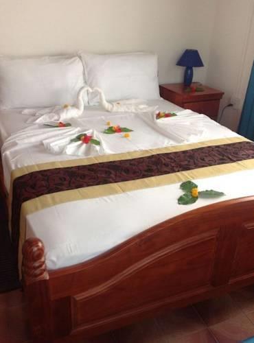 Апартаменты Seashell Self Catering