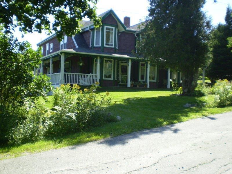 Мини-отель Old Riverside Lodge Bed & Breakfast