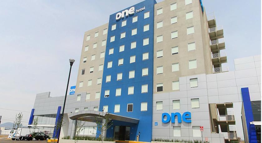 Отель One Queretaro Aeropuerto
