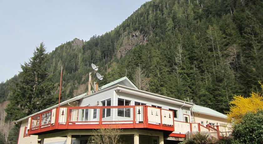 Отель Cedars Inn