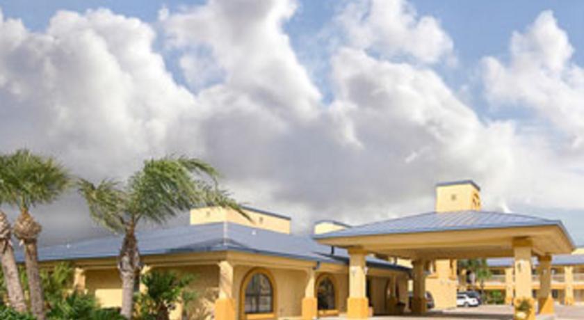 Отель Days Inn Kingsville