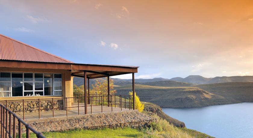 Отель Katse Lodge