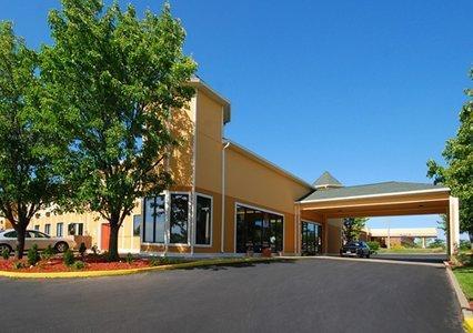 Отель Quality Inn & Suites Winchester