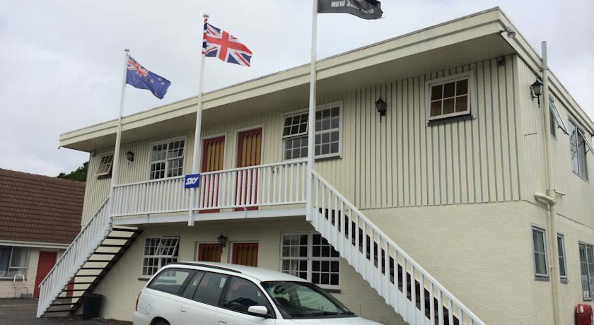 Ferry Motel