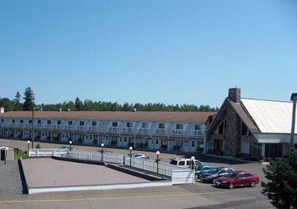 Отель Quality Inn St. Andre