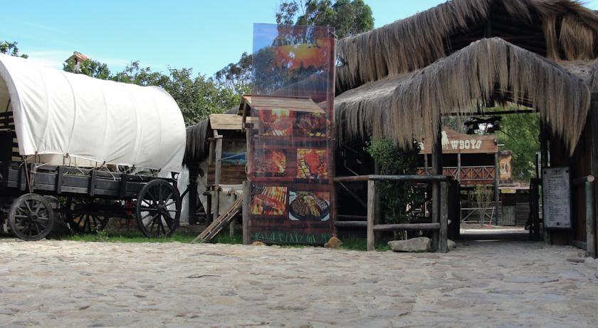 Отель Hotel La Tranquera