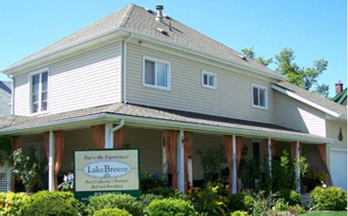 Мини-отель LakeBreeze Niagara Bed & Breakfast