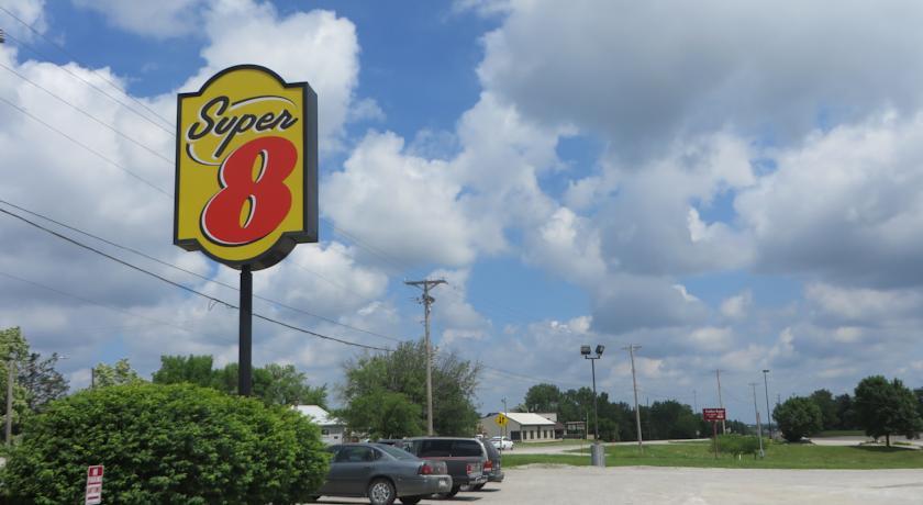 Отель Super 8 Centerville