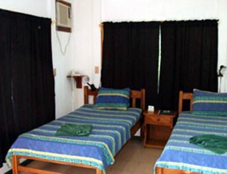 Отель Hotel Isolina Beach