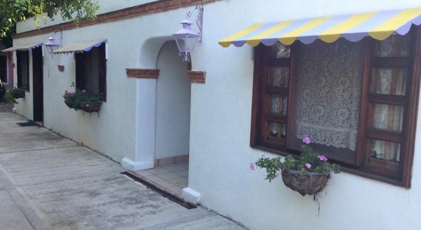 Отель Hotel Quinta La Escondida