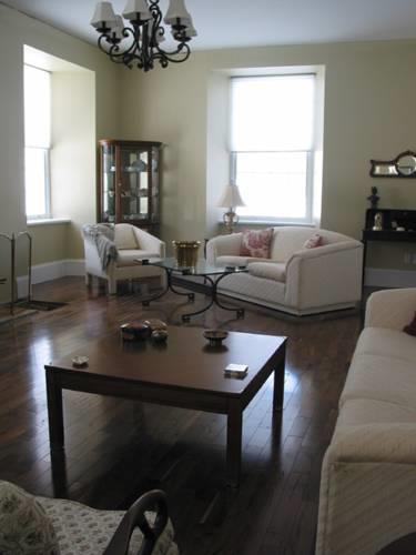 Мини-отель Clyde Hall Bed and Breakfast