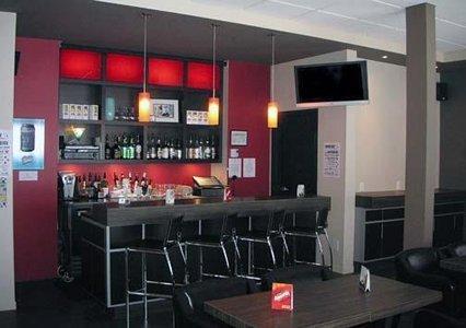 Отель Econo Lodge St. Apollinaire