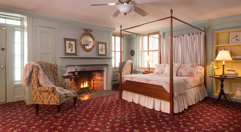 Мини-отель Peach Grove Inn