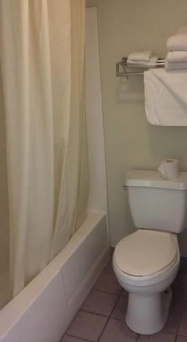 Отель Howard Johnson Inn Stanton