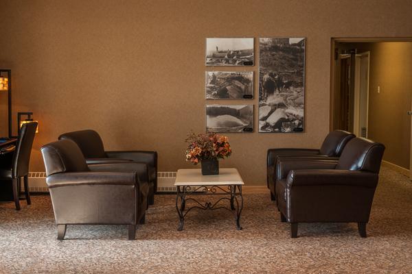 Отель Deer Lake Motel