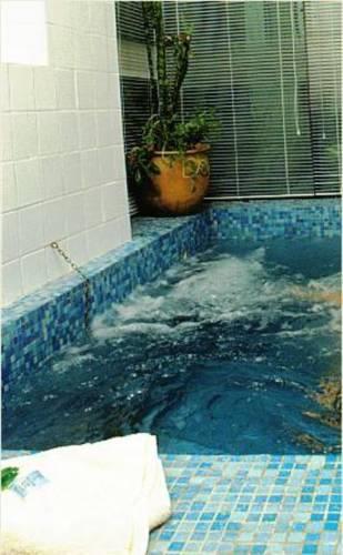 Отель Hotel Gloria Urmiri