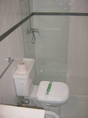Отель Hotel Genoves