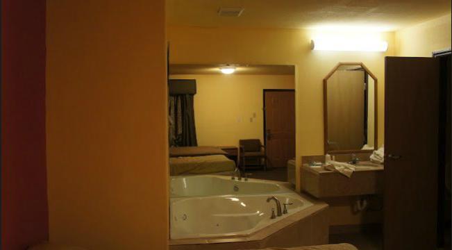 Отель Sportsman Motel Simmesport