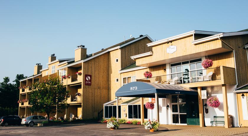 Отель Auberge Lac-Brome