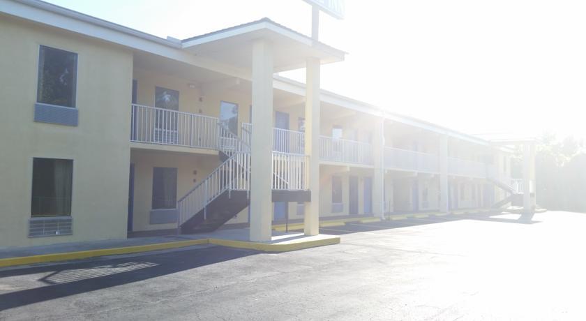 Отель Royal Inn Alachua